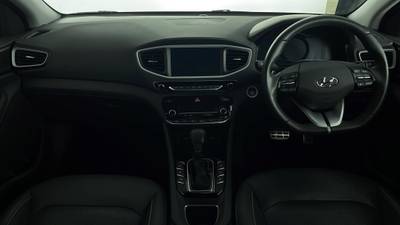 2018 HYUNDAI IONIQ interior