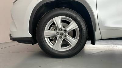 2022 TOYOTA KLUGER gallery