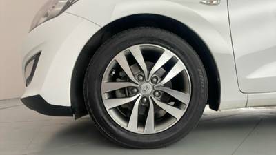 2015 HYUNDAI I30 gallery