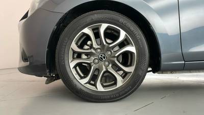 2016 Mazda 2 gallery