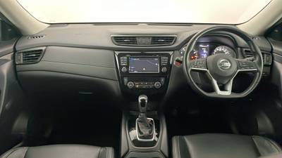 2020 NISSAN X-TRAIL interior