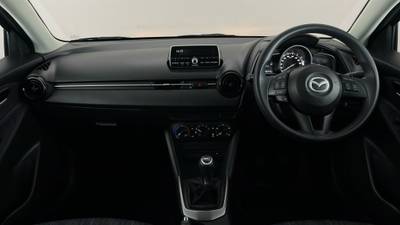 2015 MAZDA 2 interior
