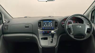 2020 HYUNDAI IMAX interior