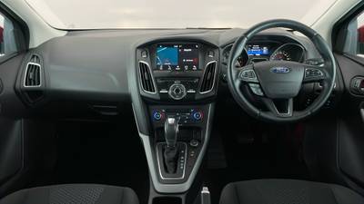 2016 FORD FOCUS interior