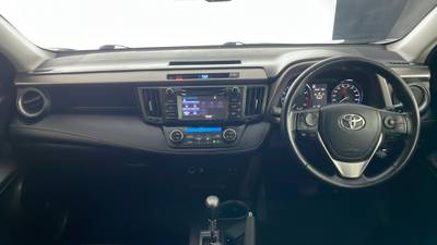 2018 TOYOTA RAV4 interior