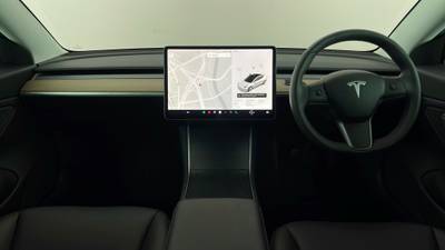 2020 TESLA MODEL 3 interior