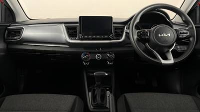 2022 KIA STONIC interior