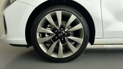 2018 HYUNDAI I30 gallery