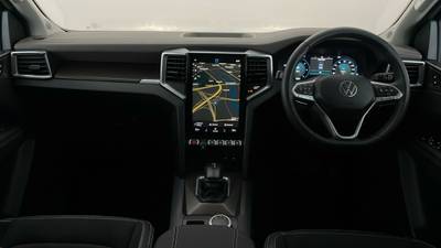 2023 VOLKSWAGEN AMAROK interior