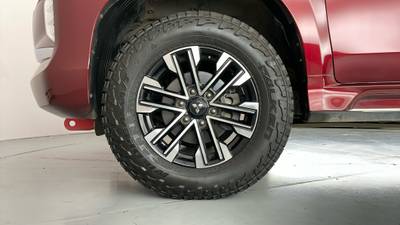 2020 MITSUBISHI PAJERO SPORT gallery