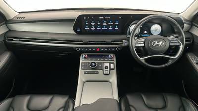 2023 Hyundai Palisade interior