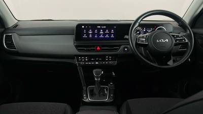 2023 KIA SELTOS interior