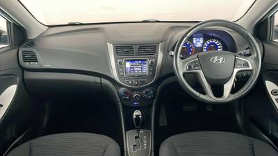 2019 HYUNDAI ACCENT interior
