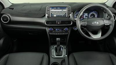 2019 HYUNDAI KONA interior