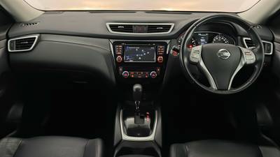 2016 NISSAN X-TRAIL interior