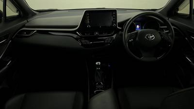 2021 TOYOTA C-HR interior