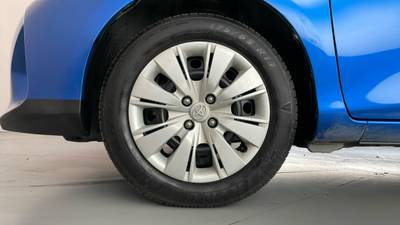 2016 TOYOTA YARIS gallery