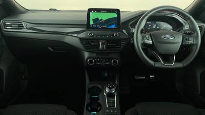 2019 FORD FOCUS interior
