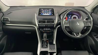 2017 MITSUBISHI ECLIPSE CROSS interior