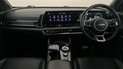 2022 Kia Sportage interior