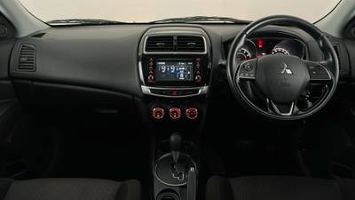 2016 MITSUBISHI ASX interior