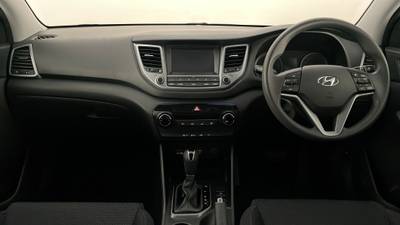 2018 HYUNDAI TUCSON interior