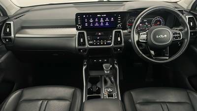 2022 Kia Sorento interior
