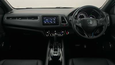 2021 HONDA HR-V interior