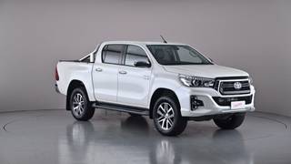 2019 TOYOTA HILUX