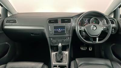 2016 VOLKSWAGEN GOLF interior