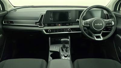 2022 KIA SPORTAGE interior