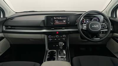 2022 KIA CARNIVAL interior
