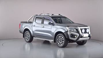 2017 NISSAN NAVARA