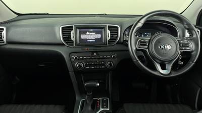 2017 KIA SPORTAGE interior