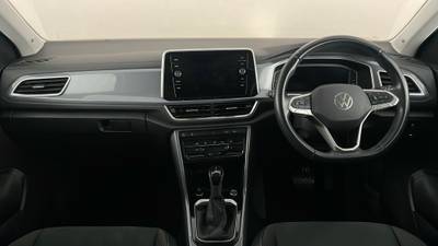 2022 VOLKSWAGEN T-ROC interior