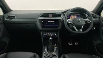 2022 VOLKSWAGEN TIGUAN interior