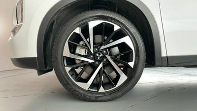 2023 Mitsubishi Outlander gallery