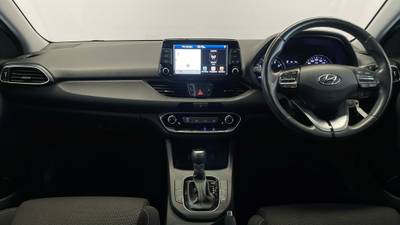 2020 HYUNDAI I30 interior