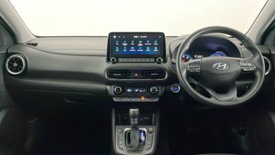 2022 HYUNDAI KONA interior