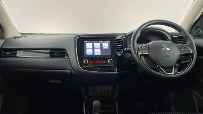 2020 MITSUBISHI OUTLANDER interior