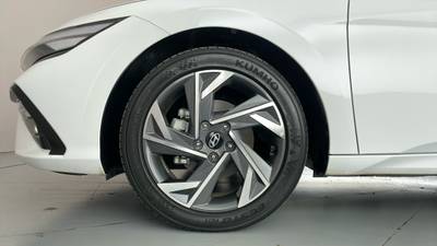 2024 HYUNDAI i30 gallery