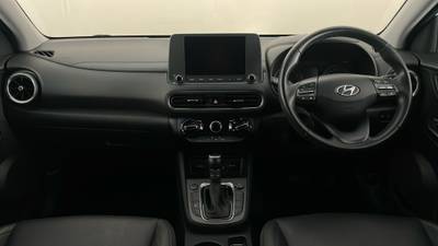 2021 HYUNDAI KONA interior