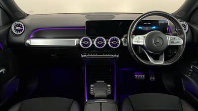 2020 MERCEDES-BENZ GLB interior