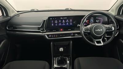2023 KIA SPORTAGE interior