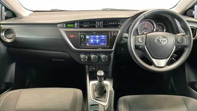 2015 TOYOTA COROLLA interior