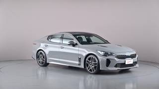 2022 KIA STINGER