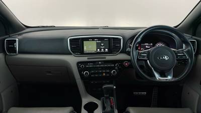 2020 KIA SPORTAGE interior