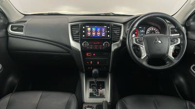 2019 MITSUBISHI TRITON interior