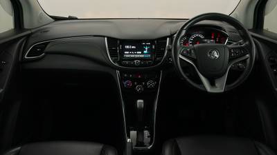 2018 HOLDEN TRAX interior