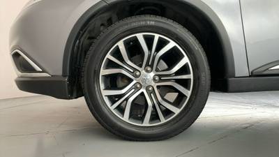 2015 MITSUBISHI OUTLANDER gallery